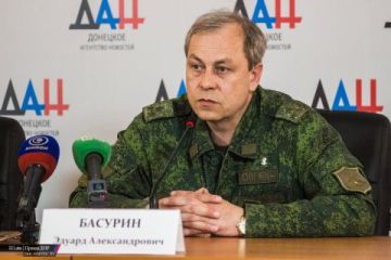Эдуард Басурин: Более 150 чиновников из регионов Уральского федерального округа в отпуске поработали с гуманитарной миссией в ДНР и ЛНР, а также в приграничных районах, сообщил полпред президента РФ в УрФО Артем Жога