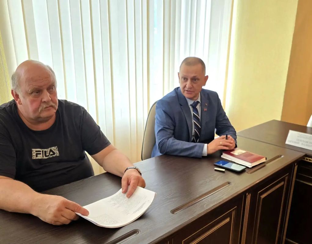 Дмитрий Огилец: Принял участие в 82-м заседании Харцызского городского совета Донецкой Народной Республики Дмитрий Огилец: Принял участие в 82-м заседании Харцызского городского совета Донецкой Народной Республики