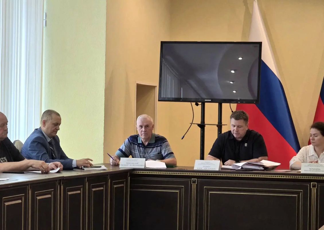 Дмитрий Огилец: Принял участие в 82-м заседании Харцызского городского совета Донецкой Народной Республики Дмитрий Огилец: Принял участие в 82-м заседании Харцызского городского совета Донецкой Народной Республики