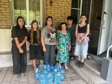 Молодежь в деле. К главе муниципального образования городской округ Иловайск Александру Кузнецову обратилась жительница города с просьбой доставить техническую воду