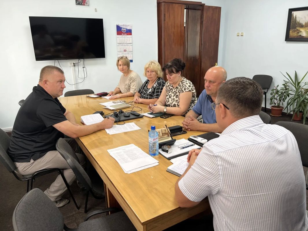 Василий Овчаров: Сегодня, 27 августа 2026 года,провел оперативное совещание по рабочим вопросам с участием заместителей Главы и руководителей структурных подразделений Администрации округа Василий Овчаров: Сегодня, 27 августа 2026 года,провел оперативное совещание по рабочим вопросам с участием заместителей Главы и руководителей структурных подразделений Администрации округа