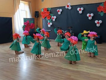 Сегодня в Доме культуры «Смолянка», состоялся праздничный концерт, посвящённый Дню города и Дню шахтёра!
