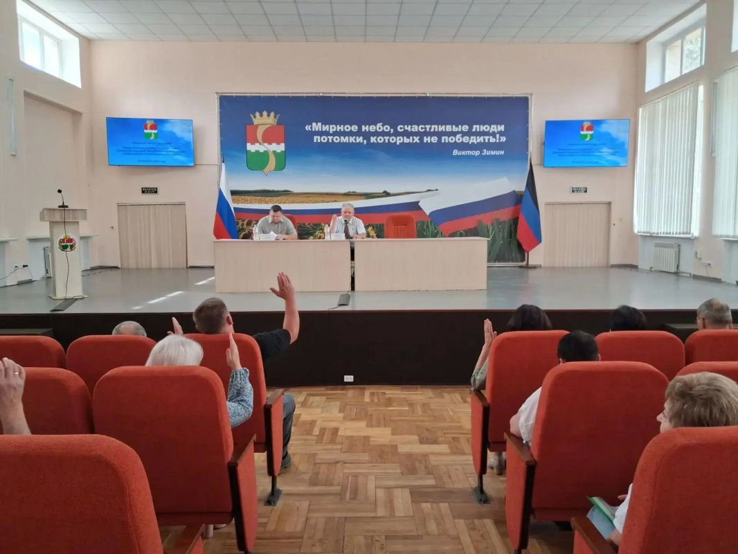 28 августа 2026 года под председательством Шульги А.А. состоялось 76-е очередное заседание Амвросиевского муниципального совета Донецкой Народной Республики первого созыва 28 августа 2026 года под председательством Шульги А.А. состоялось 76-е очередное заседание Амвросиевского муниципального совета Донецкой Народной Республики первого созыва
