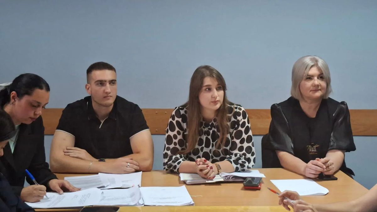 Денис Зубов: В ИЛОВАЙСКЕ СОСТОЯЛОСЬ ЗАСЕДАНИЕ КОМИССИИ ПО ДЕЛАМ НЕСОВЕРШЕННОЛЕТНИХ И ЗАЩИТЕ ИХ ПРАВ Денис Зубов: В ИЛОВАЙСКЕ СОСТОЯЛОСЬ ЗАСЕДАНИЕ КОМИССИИ ПО ДЕЛАМ НЕСОВЕРШЕННОЛЕТНИХ И ЗАЩИТЕ ИХ ПРАВ