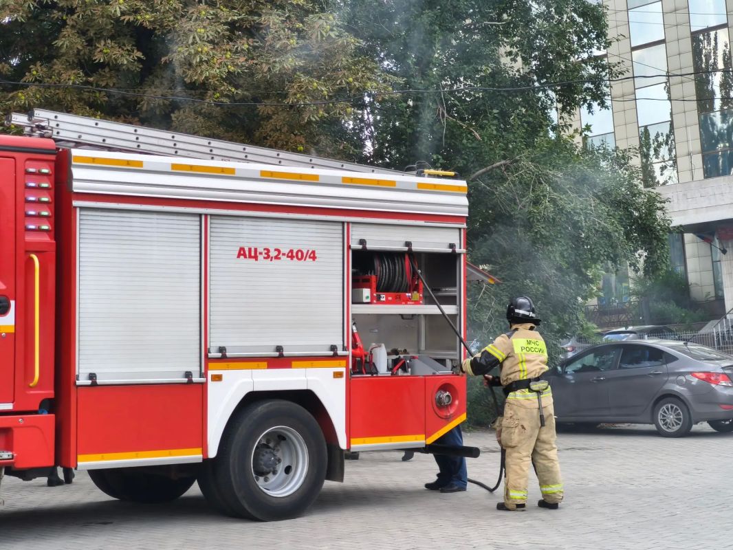 МЧС за сутки ликвидировано 58 пожаров, в том числе 37 - ландшафтных