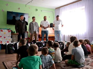 ДОРОЖНИКИ — ДЕТЯМ!. В рамках социальной миссии Всероссийского Конгресса "Дороги Донбасса-2026" продолжаем оказывать поддержку макеевскому Центру помощи детям "Гнездышко"