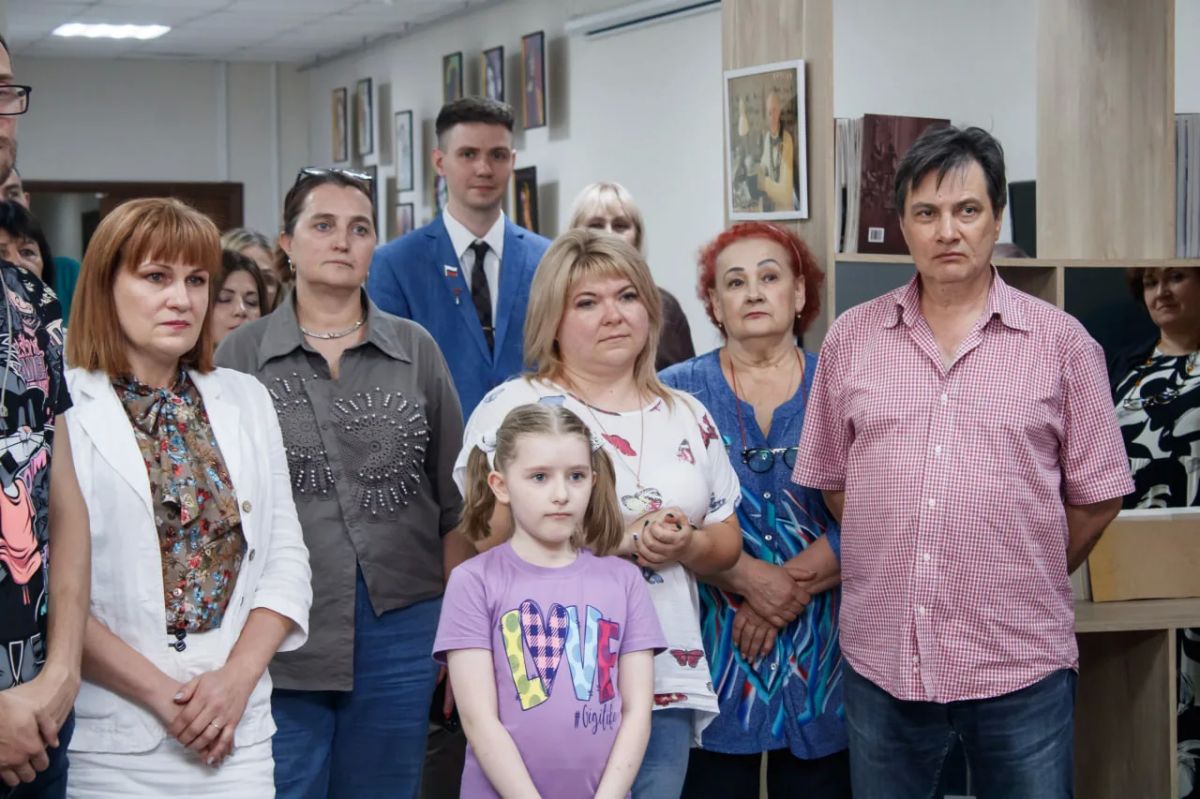 Мысли вслух: искусство, воплощённое в камне, дереве и керамике Мысли вслух: искусство, воплощённое в камне, дереве и керамике