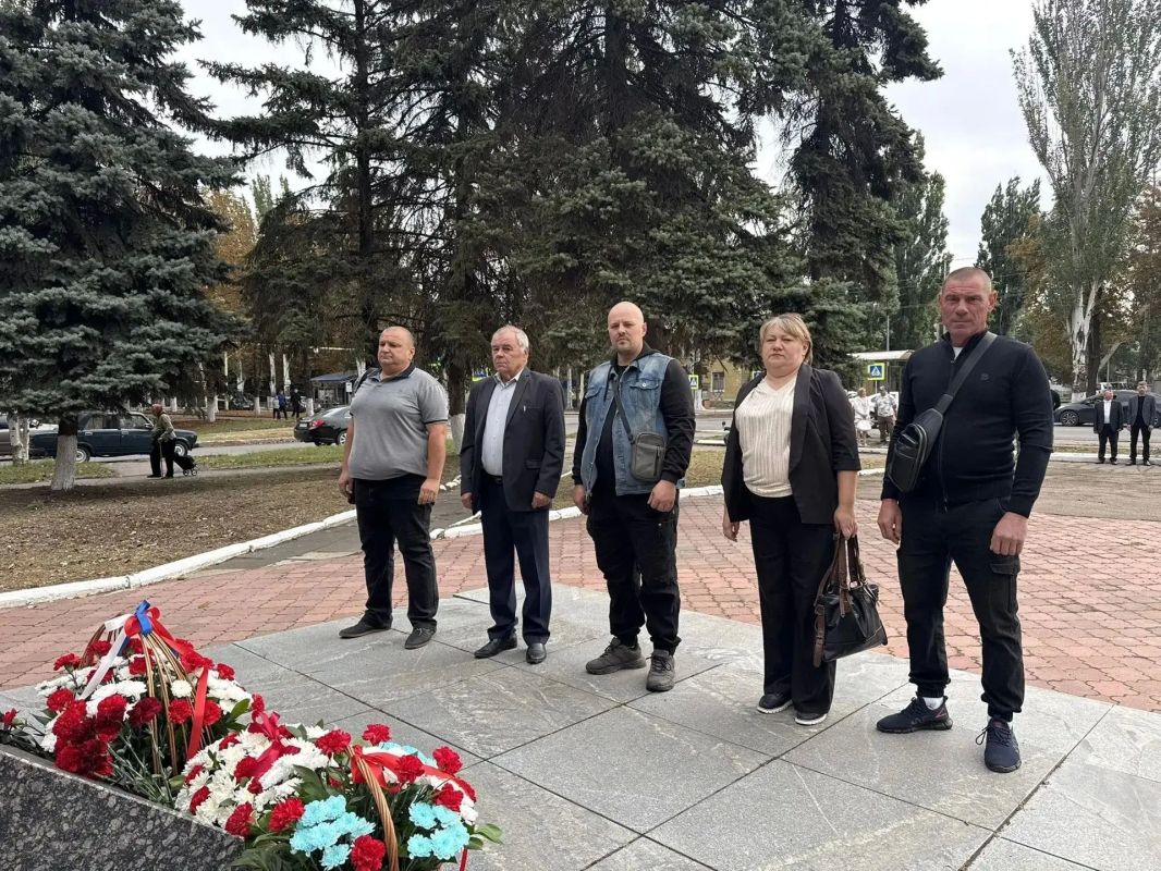 В Шахтерске почтили память погибших горняков В Шахтерске почтили память погибших горняков
