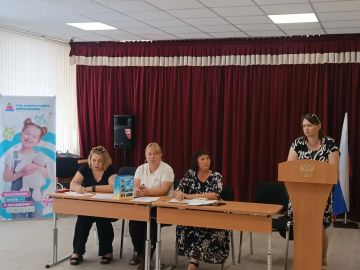 Бурятия обеспечила учебниками Новокатериновскую школу Старобешевского округа