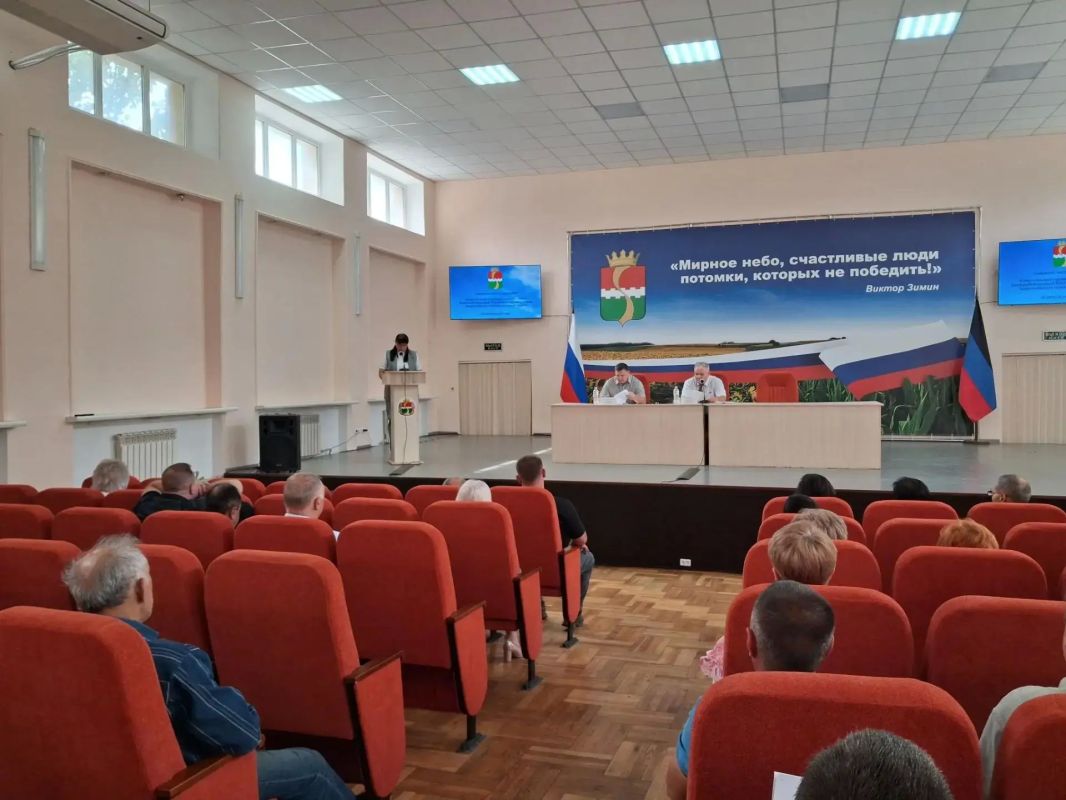 28 августа 2026 года под председательством Шульги А.А. состоялось 76-е очередное заседание Амвросиевского муниципального совета Донецкой Народной Республики первого созыва 28 августа 2026 года под председательством Шульги А.А. состоялось 76-е очередное заседание Амвросиевского муниципального совета Донецкой Народной Республики первого созыва