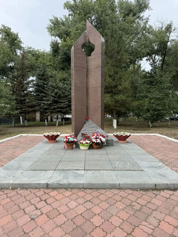В Шахтерске почтили память погибших горняков В Шахтерске почтили память погибших горняков