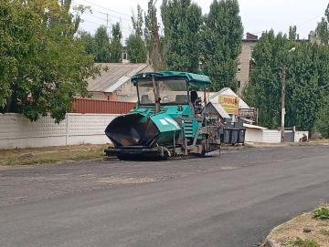 В Ясиноватой идет финальный этап дорожных работ