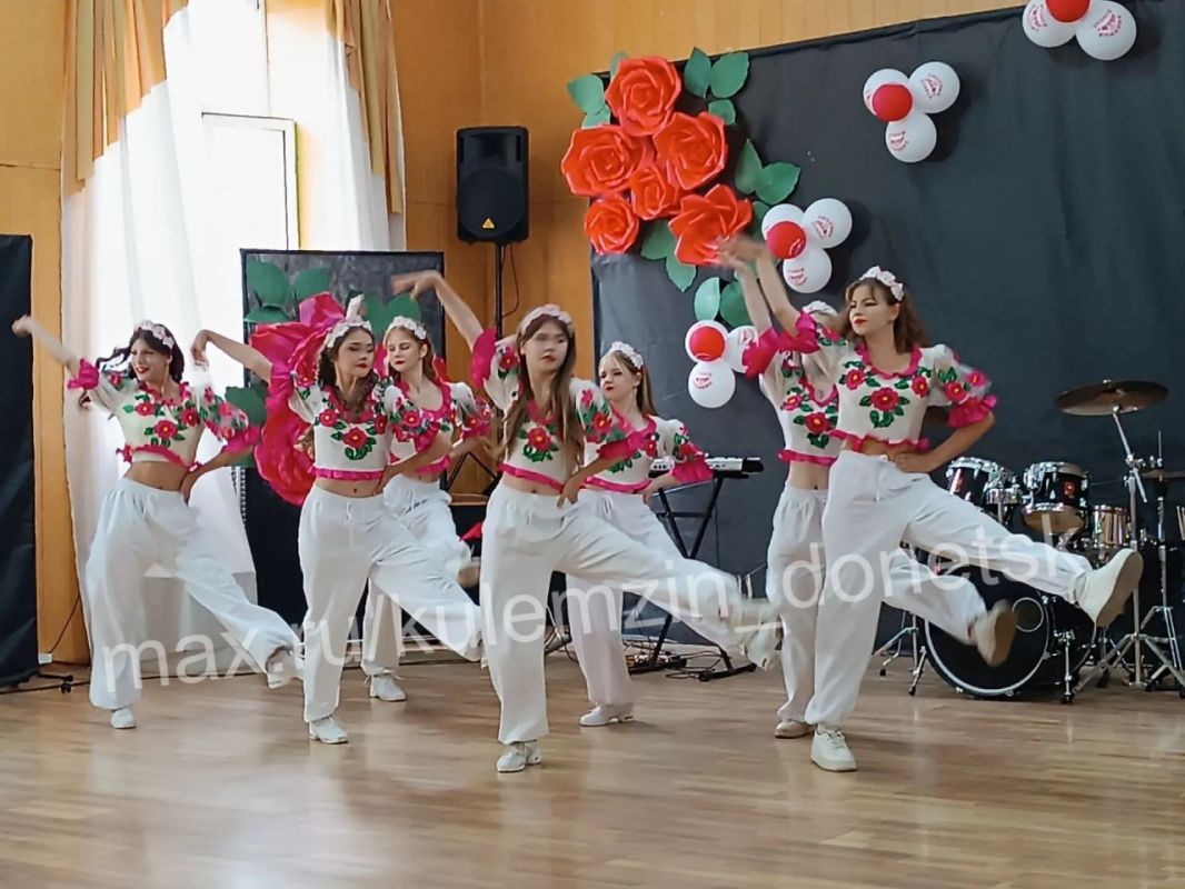 Сегодня в Доме культуры «Смолянка», состоялся праздничный концерт, посвящённый Дню города и Дню шахтёра! Сегодня в Доме культуры «Смолянка», состоялся праздничный концерт, посвящённый Дню города и Дню шахтёра!