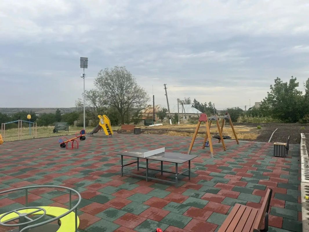 НОВОЕ ПРОСТРАНСТВО ДЛЯ ОТДЫХА: В СЕЛЕ ВАСИЛЬЕВКА ОТКРЫЛАСЬ СОВРЕМЕННАЯ СПОРТПЛОЩАДКА НОВОЕ ПРОСТРАНСТВО ДЛЯ ОТДЫХА: В СЕЛЕ ВАСИЛЬЕВКА ОТКРЫЛАСЬ СОВРЕМЕННАЯ СПОРТПЛОЩАДКА