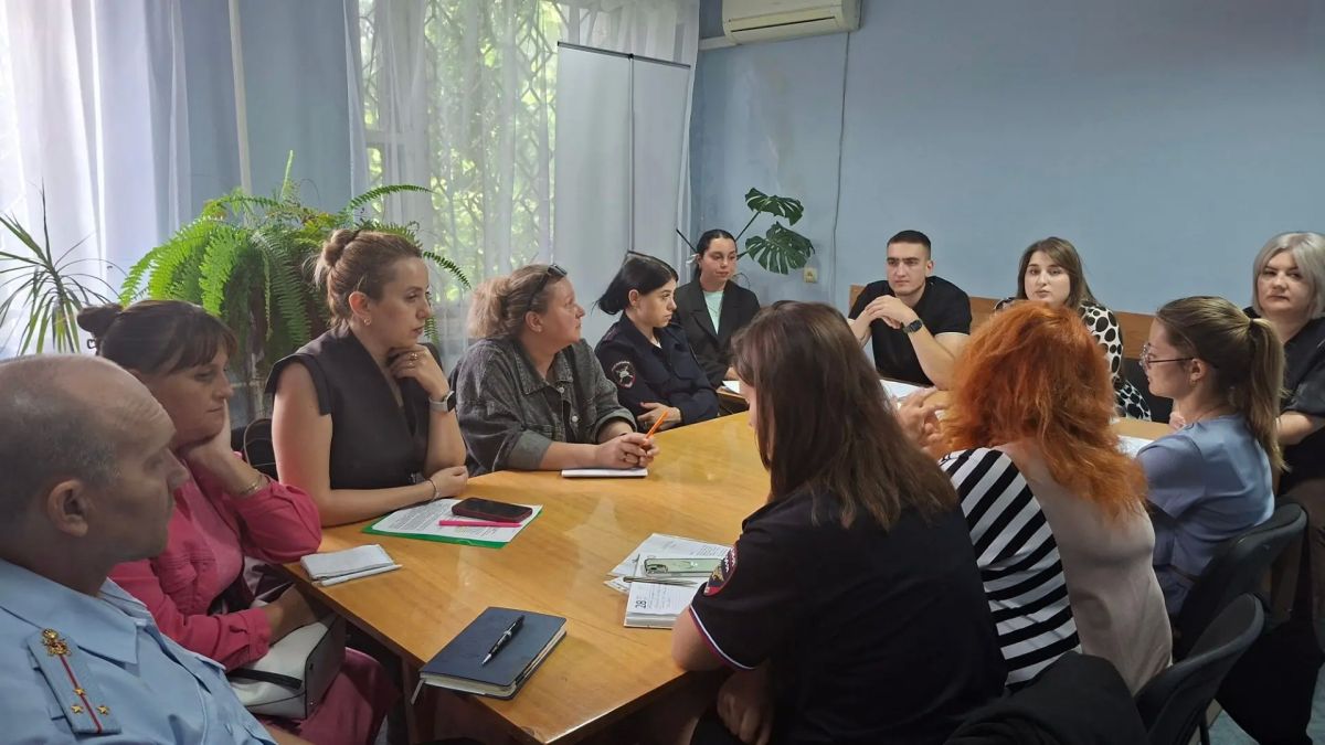 Денис Зубов: В ИЛОВАЙСКЕ СОСТОЯЛОСЬ ЗАСЕДАНИЕ КОМИССИИ ПО ДЕЛАМ НЕСОВЕРШЕННОЛЕТНИХ И ЗАЩИТЕ ИХ ПРАВ Денис Зубов: В ИЛОВАЙСКЕ СОСТОЯЛОСЬ ЗАСЕДАНИЕ КОМИССИИ ПО ДЕЛАМ НЕСОВЕРШЕННОЛЕТНИХ И ЗАЩИТЕ ИХ ПРАВ