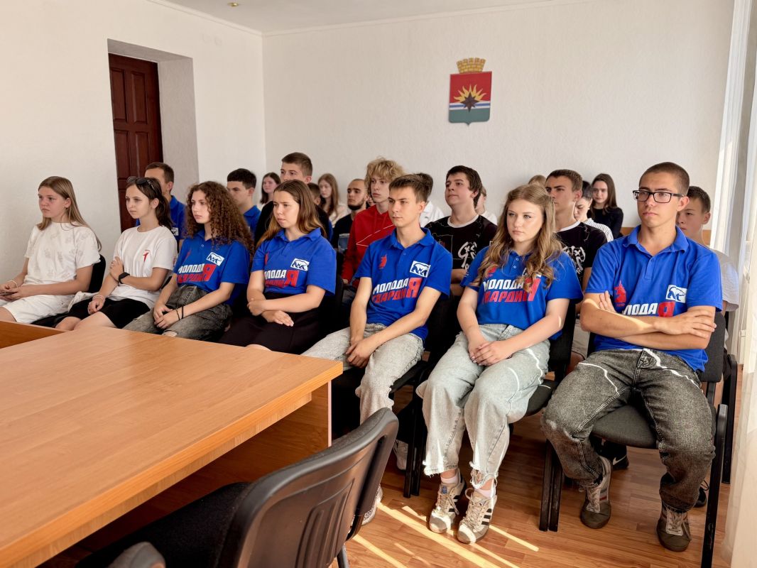 Гордимся нашими активистами: ко Дню города наградили самых ярких ребят