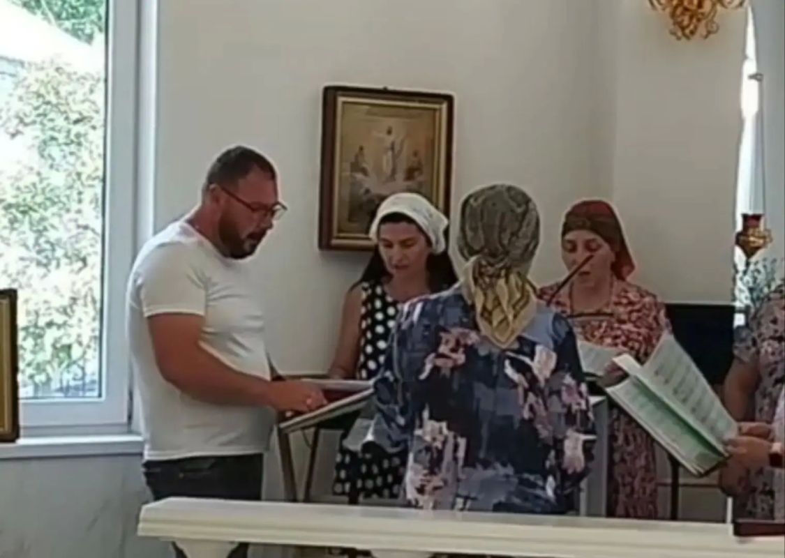 Перенесение из Едессы в Константинополь Нерукотворенного Образа (Убруса) Господа Иисуса Христа - в православии, а в народе - ореховый спас