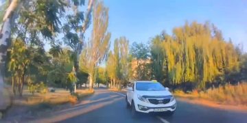 На дорогах Ханженково в Макеевке «вышивает» неадекватный таксист