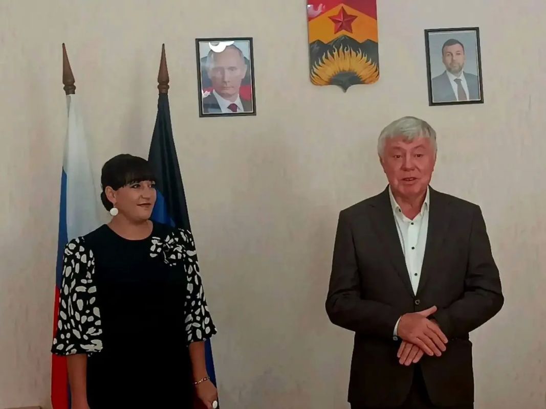 Александр Шатов: В Ждановке прошел торжественный прием по случаю празднования Дня города Александр Шатов: В Ждановке прошел торжественный прием по случаю празднования Дня города