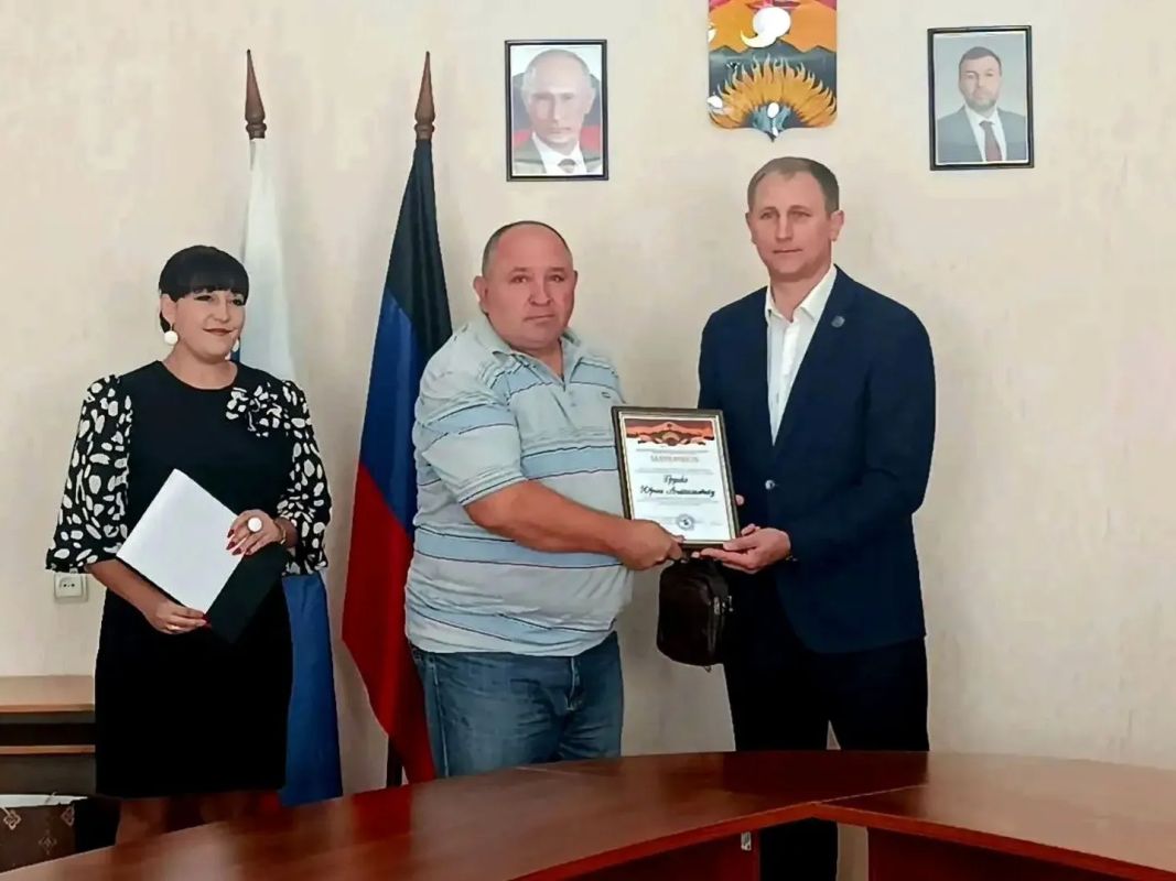 Александр Шатов: В Ждановке прошел торжественный прием по случаю празднования Дня города Александр Шатов: В Ждановке прошел торжественный прием по случаю празднования Дня города