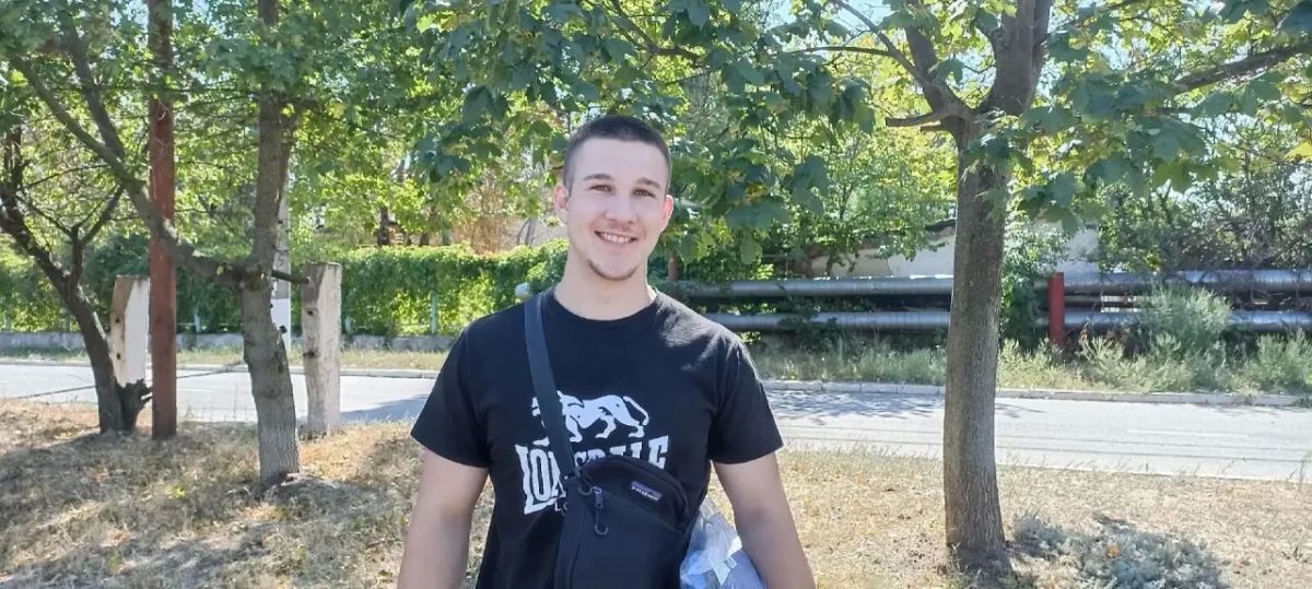 Сегодня, заведующая сектором народного творчества - Швыркова Наталья Алексеевна, провела кино-викторину для жителей города Зугрэс Сегодня, заведующая сектором народного творчества - Швыркова Наталья Алексеевна, провела кино-викторину для жителей города Зугрэс