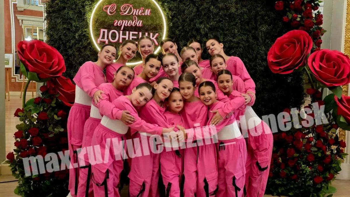 Алексей Кулемзин: В честь наших любимых праздников – Дня города и Дня шахтёра – учреждения культуры Донецка превратились в настоящие очаги тепла и творчества! Алексей Кулемзин: В честь наших любимых праздников – Дня города и Дня шахтёра – учреждения культуры Донецка превратились в настоящие очаги тепла и творчества!
