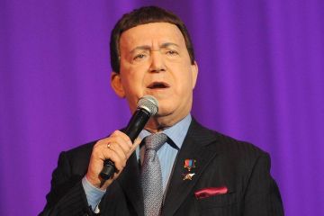 В Ялте почтили память Иосифа Кобзона: «Память о великом искусстве»