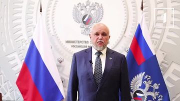 Министр энергетики РФ Сергей Цивилев поздравил работников и ветеранов энергетической отрасли с профессиональным праздником