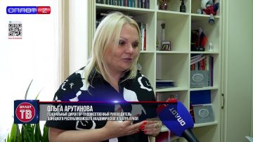 Генеральный директор-художественный руководитель Донецкого республиканского академического театра кукол поздравила жителей Донецка