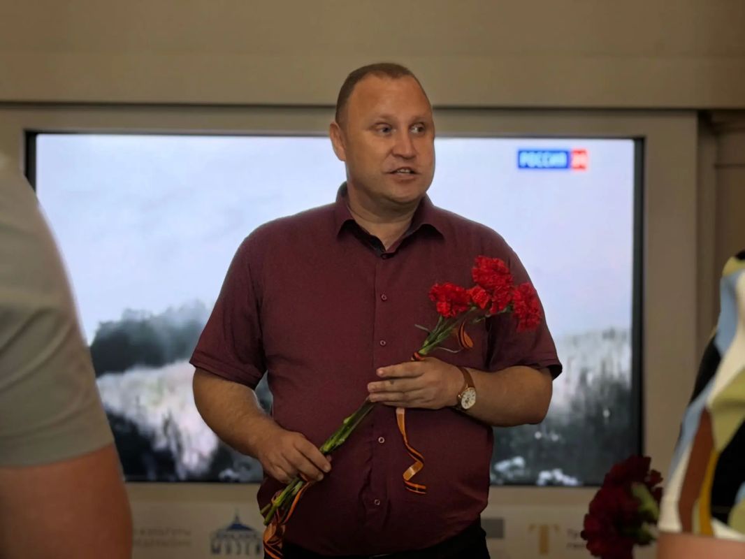 Помним. Чтим. Передаём память поколениям Помним. Чтим. Передаём память поколениям