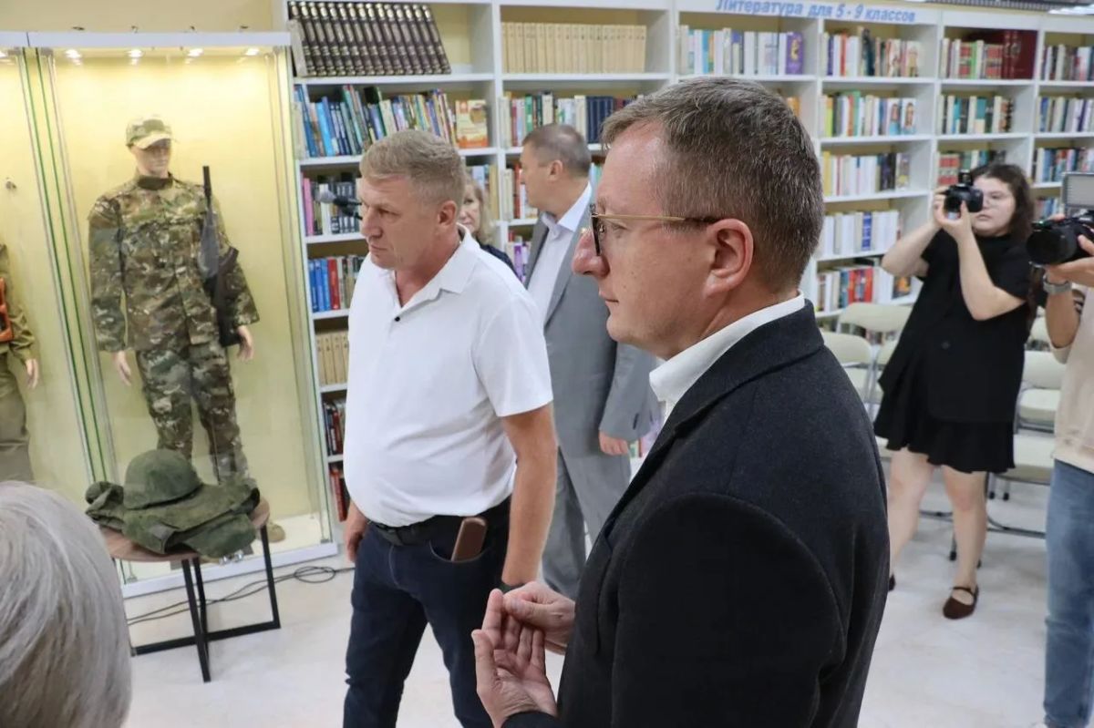 «Библиотека Героев»: новая жизнь книг и памяти в Володарском МО «Библиотека Героев»: новая жизнь книг и памяти в Володарском МО