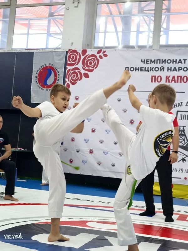 Сила духа и ритм капоэйры. На прошедших выходных состоялся Чемпионат ДНР по капоэйре Сила духа и ритм капоэйры. На прошедших выходных состоялся Чемпионат ДНР по капоэйре