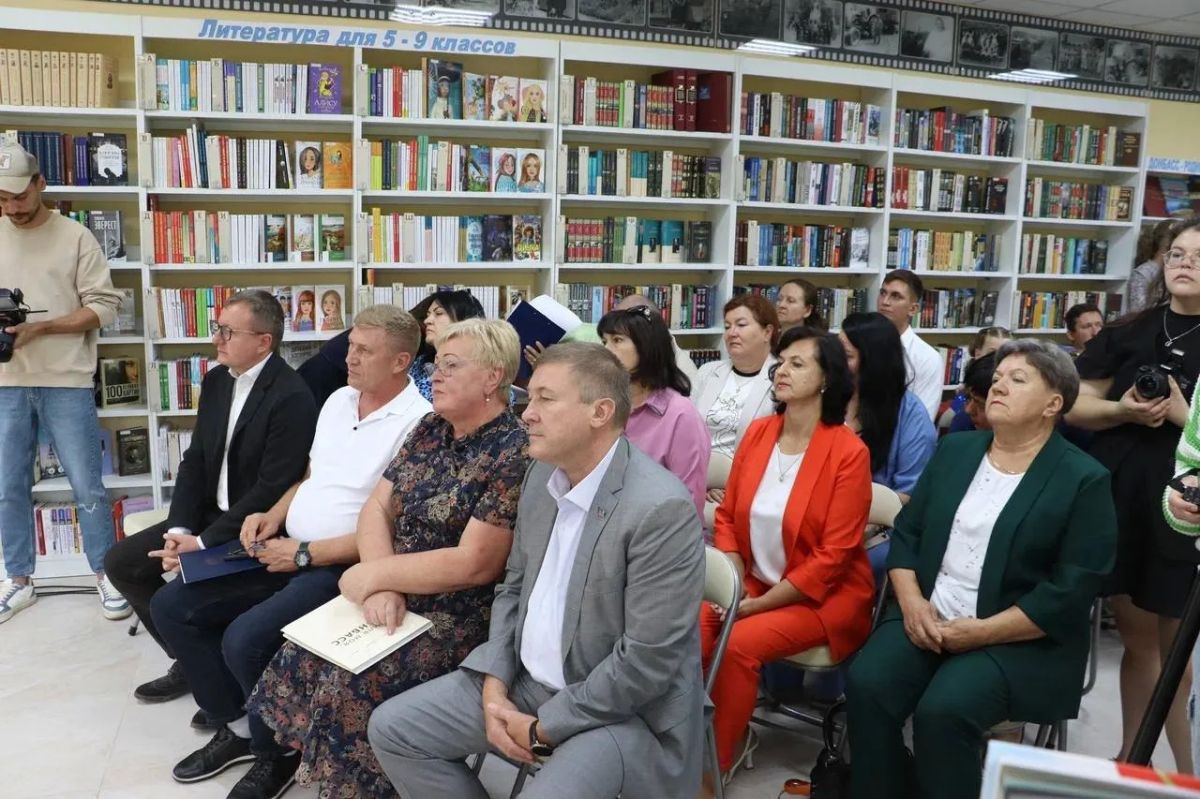 «Библиотека Героев»: новая жизнь книг и памяти в Володарском МО «Библиотека Героев»: новая жизнь книг и памяти в Володарском МО