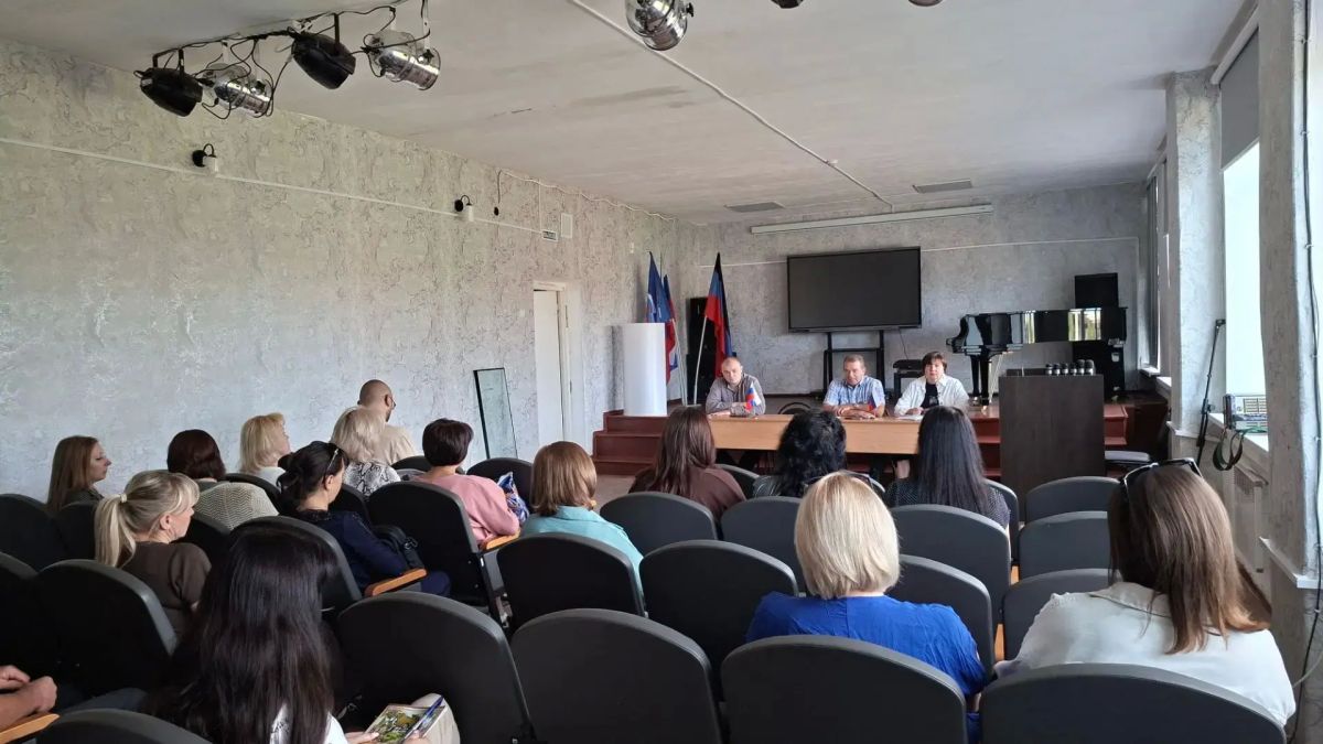 Денис Зубов: Аппаратное совещание в городском округе Иловайск Денис Зубов: Аппаратное совещание в городском округе Иловайск