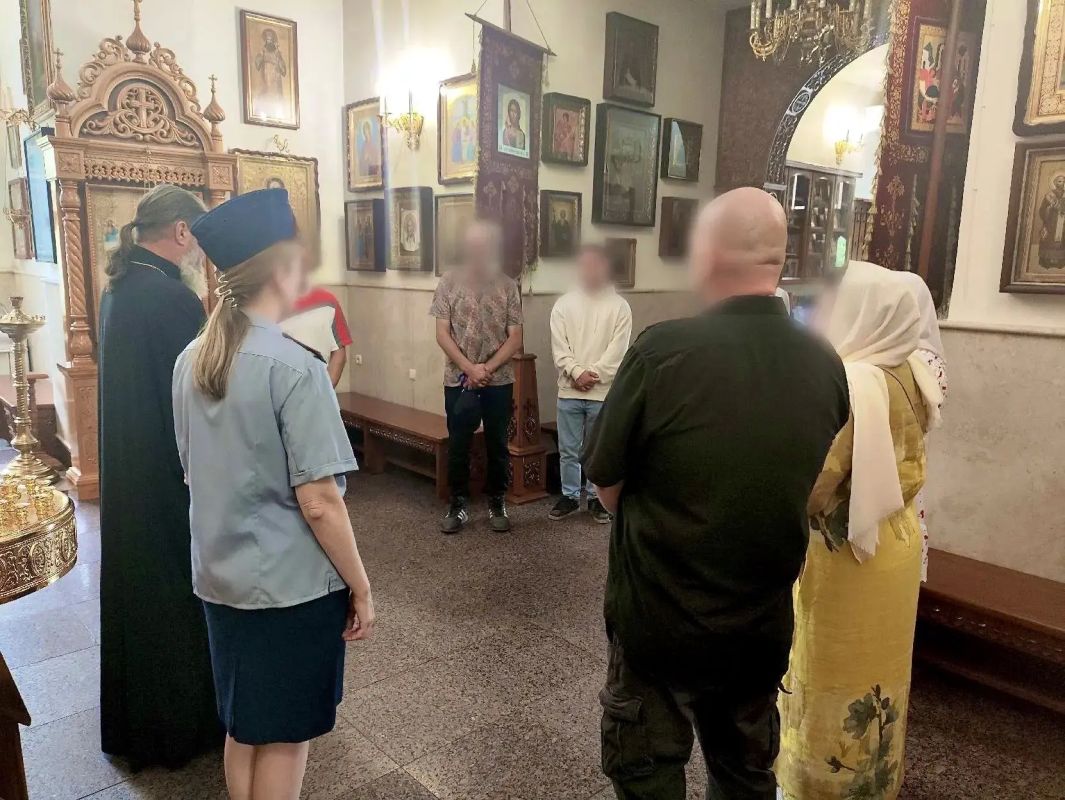 Осужденные без изоляции от общества встретились со священнослужителем Осужденные без изоляции от общества встретились со священнослужителем
