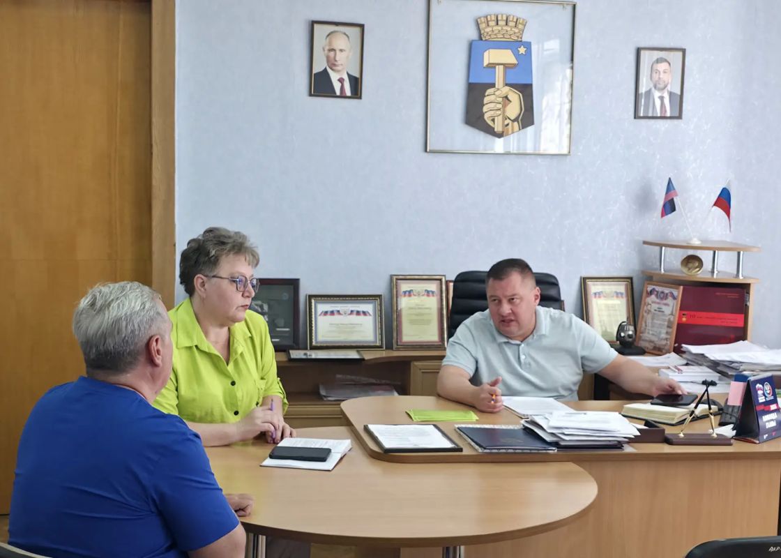 Иван Адамец: Сегодня, 31 августа, провел плановый прием граждан в Управе Куйбышевского района Иван Адамец: Сегодня, 31 августа, провел плановый прием граждан в Управе Куйбышевского района