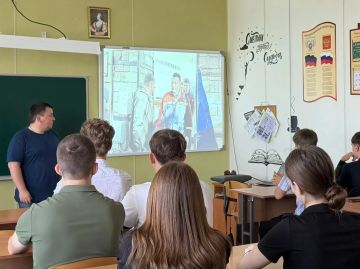 В стенах Тельмановской гимназии обсудили, как изменилась волонтерская среда в России