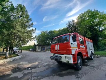 МЧС за сутки ликвидировано 67 пожаров, в том числе 46 - ландшафтных