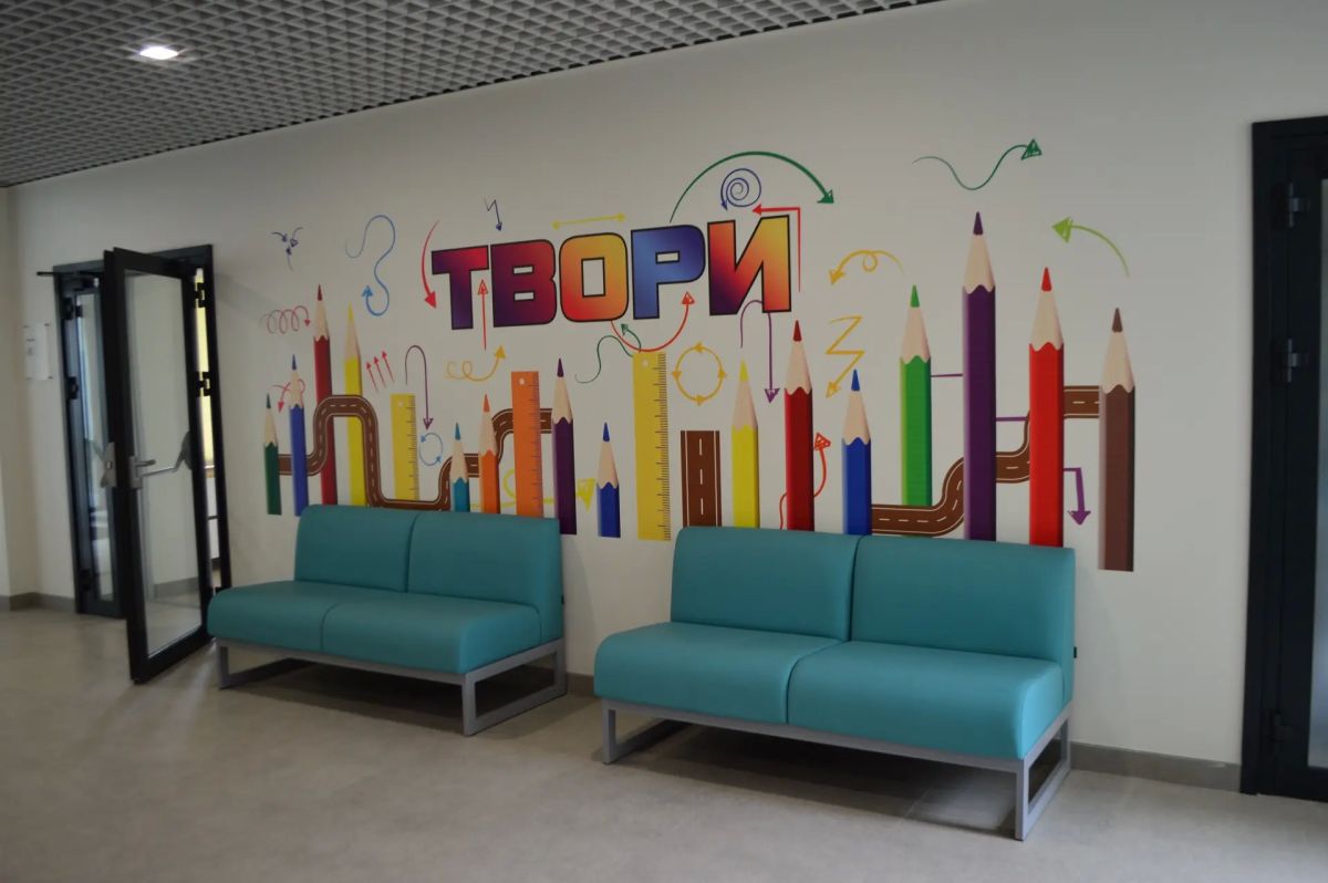 Ремонт по стандартам Москвы, передовое оснащение и система безопасности: Как преобразилась школа №9 в Донецке Ремонт по стандартам Москвы, передовое оснащение и система безопасности: Как преобразилась школа №9 в Донецке
