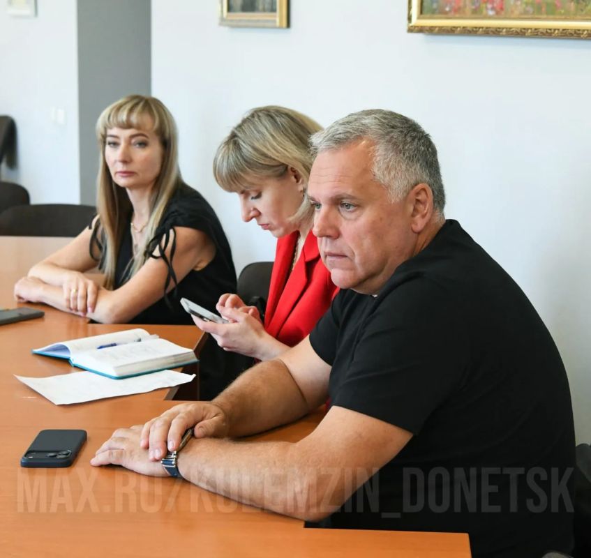 Сегодня состоялось очередное заседание межведомственного штаба по вопросам охраны здоровья граждан в муниципальном образовании городского округа Донецк, созданного по поручению Главы ДНР Дениса Пушилина Сегодня состоялось очередное заседание межведомственного штаба по вопросам охраны здоровья граждан в муниципальном образовании городского округа Донецк, созданного по поручению Главы ДНР Дениса Пушилина