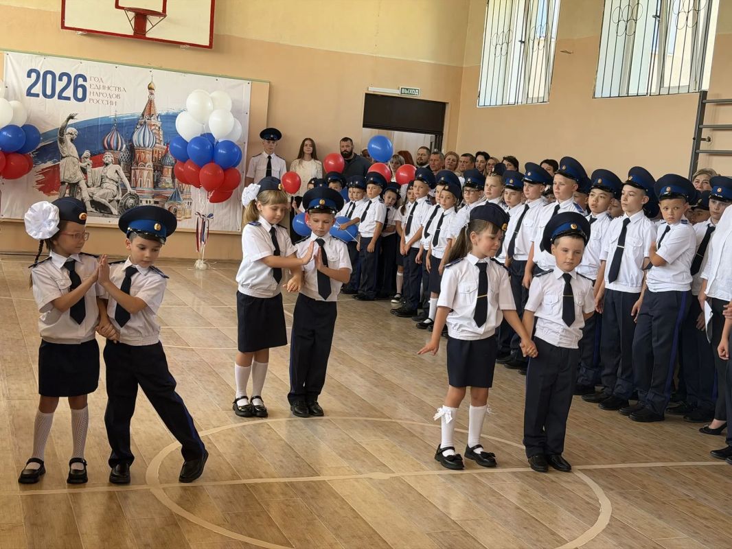 В ДНР руководитель и сотрудники регионального следственного управления СК России приняли участие в мероприятиях, посвящённых Дню знаний В ДНР руководитель и сотрудники регионального следственного управления СК России приняли участие в мероприятиях, посвящённых Дню знаний