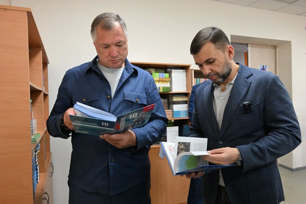 Марат Хуснуллин с рабочими поездками посетил Донецкую и Луганскую народные республики Марат Хуснуллин с рабочими поездками посетил Донецкую и Луганскую народные республики