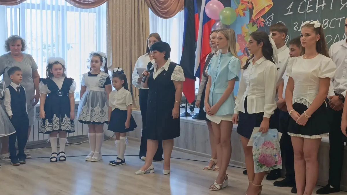 Продолжаем путешествие по школам Мангушского округа! Продолжаем путешествие по школам Мангушского округа!