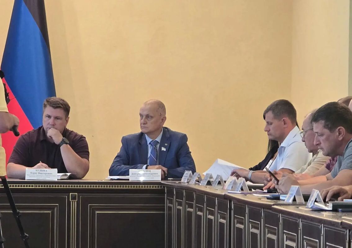Дмитрий Огилец: Депутатская деятельность неразрывно связана с работой на округе Дмитрий Огилец: Депутатская деятельность неразрывно связана с работой на округе