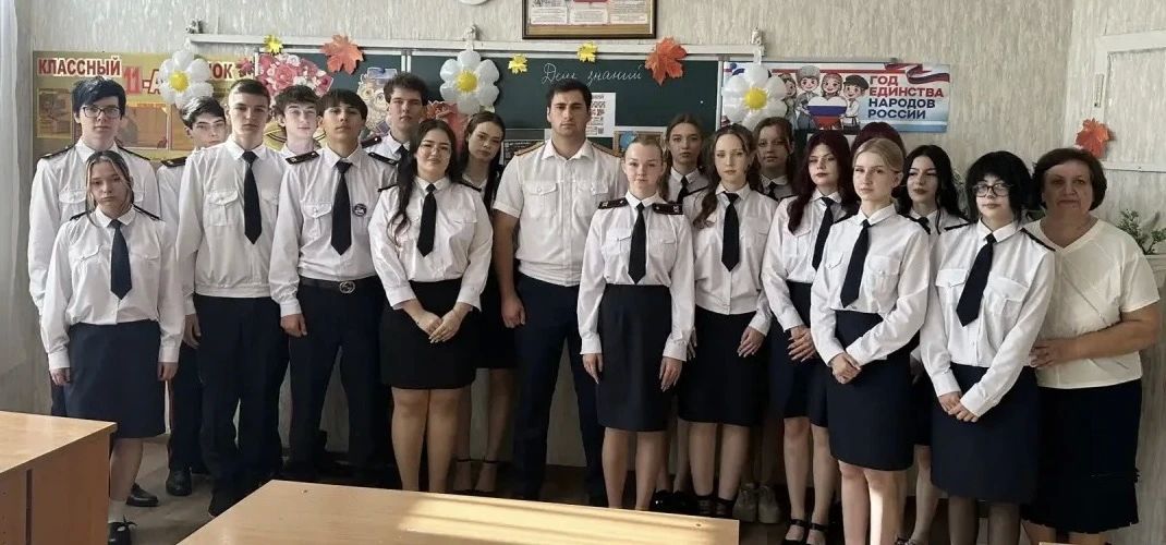В ДНР руководитель и сотрудники регионального следственного управления СК России приняли участие в мероприятиях, посвящённых Дню знаний В ДНР руководитель и сотрудники регионального следственного управления СК России приняли участие в мероприятиях, посвящённых Дню знаний