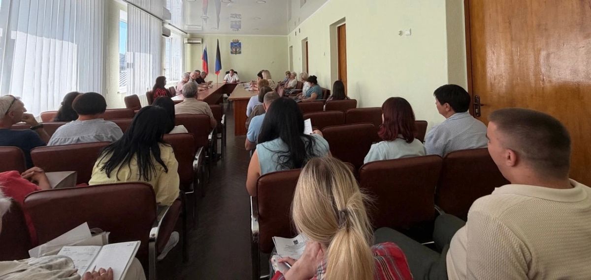 Сергей Юзвинкевич: Провёл расширенное аппаратное совещание с начальниками отделов и структурных подразделений администрации Володарского муниципального округа, руководителями предприятий, а также территориальных... Сергей Юзвинкевич: Провёл расширенное аппаратное совещание с начальниками отделов и структурных подразделений администрации Володарского муниципального округа, руководителями предприятий, а также территориальных...