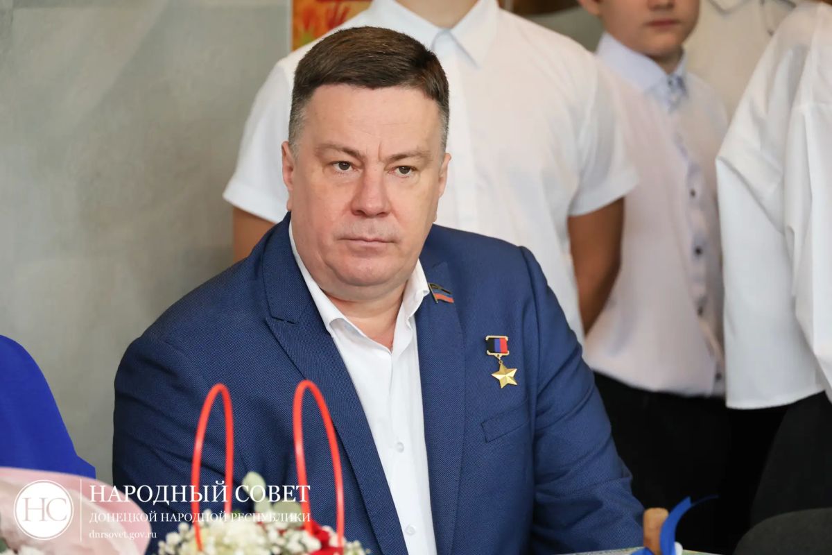 Константин Кузьмин: Поздравил с Днем знаний наших школьников! Константин Кузьмин: Поздравил с Днем знаний наших школьников!