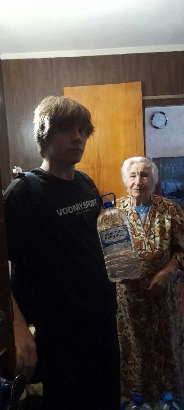 Молодёжь не оставит в беде Молодёжь не оставит в беде