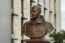 ЭТО БЫЛО 8 ЛЕТ НАЗАД. 31 августа 2018 года в результате террористического акта в кафе-ресторане "Сепар" в центре Донецка погиб Александр Владимирович Захарченко, тогдашний глава Донецкой Народной Республики ЭТО БЫЛО 8 ЛЕТ НАЗАД. 31 августа 2018 года в результате террористического акта в кафе-ресторане "Сепар" в центре Донецка погиб Александр Владимирович Захарченко, тогдашний глава Донецкой Народной Республики