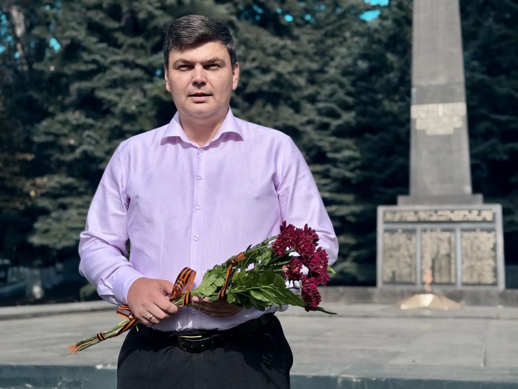 Есть даты, над которыми время не властно, и чем дальше в прошлое уходят годы, тем яснее становится их величие Есть даты, над которыми время не властно, и чем дальше в прошлое уходят годы, тем яснее становится их величие